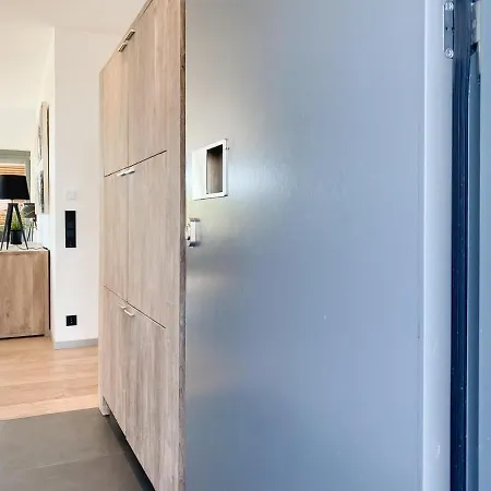 Exklusivurlauben In Mit Großen Garten Und Schöner Südterrasse, 2 Sz Und 2 Bäder * Timmendorfer Strand