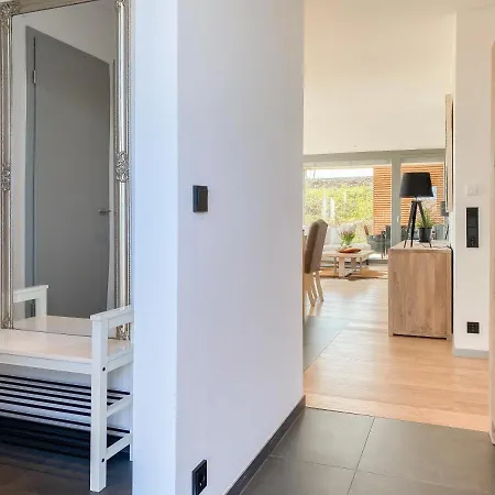 Apartamento Exklusivurlauben In Mit Großen Garten Und Schöner Südterrasse, 2 Sz Und 2 Bäder *
